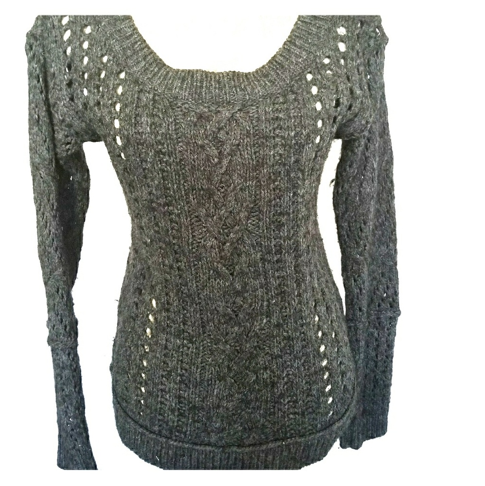 American Eagle knit sweater